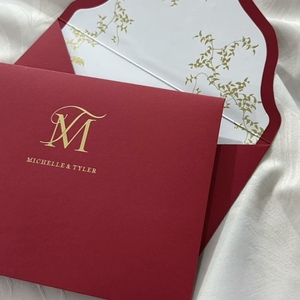 Enveloppe personnalisée avec estampage à chaud doré, carte de vœux pour mariage ou événement, impression offset, logo personnalisé, carton personnalisé - Product Image 1