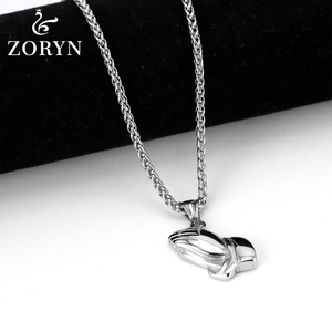 Colgante de Manos en Oración de Acero Inoxidable, Joyería Religiosa Cristiana Gótica Punk Vintage Bohemia de Acero de Titanio para Hombres y Mujeres - Product Image 2