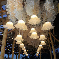 Nouvelle lampe suspendue moderne de luxe en acrylique lumineux à 10 têtes, fleur blanche laiteuse, pour la décoration de mariage, d'hôtel, de salle ou d'événement