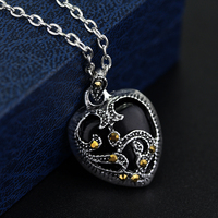 Collier Cœur Creux Filigrane Incrusté de Turquoise Synthétique et Pierre Noire, Pendentif Bicolore en Argent pour Femme, Cadeau Bijou