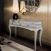 Décoration d'intérieur nordique, table console moderne de luxe avec tiroirs faits à la main, accents en miroir et en verre, poignées en laiton et finitions personnalisables