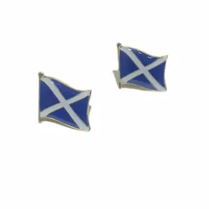 דגם אחרון באיכות גבוהה הדפסת חיתוך למות מגולף בצורת שונה מתכת סיכת דגל סקוטלנד תג
