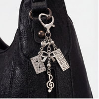 Breloque de sac et porte-clés thème musique Y2K, accessoire en forme de cassette argentée, cadeau, pendentif pour sac à main, décoration de sac
