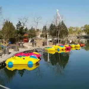 Bateau de loisirs électrique de station balnéaire de bateaux de pédale de vélo d'eau en plastique de PE pour la personne 4