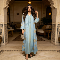Schwerer Goldener Blumen-Bestickter Offener Umhang mit Innenvest und Gürtel Dubai Kaftan Muslimisches Kleid