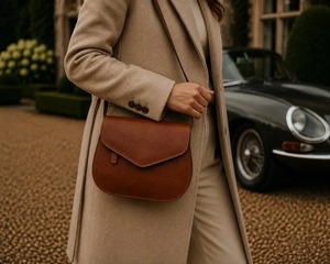 Sac à bandoulière en cuir pour femme de qualité export, élégant et tendance pour un usage quotidien, le bureau, les voyages et le shopping, disponible en grande quantité - Product Image 5