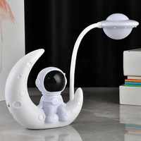 Lampe de table décorative pour enfants, lampe de bureau LED pliable en forme de lune et d'astronaute, apprentissage de la lecture, USB