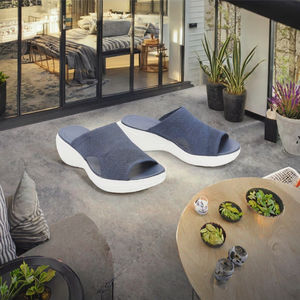 Sandales pour femmes, style sport, mode, été, intérieur/extérieur, légères, respirantes, imperméables, antidérapantes, en TPR, avec logo personnalisé en gros - Product Image 3