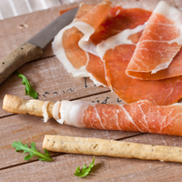 Fabricant italien de qualité supérieure emballage sous vide jambon de parme séché cuisse de porc prêt à l'emploi 500 G