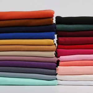 <span class=keywords><strong>Écharpe</strong></span>s et châles en gros : <span class=keywords><strong>Écharpe</strong></span> en polyester et <span class=keywords><strong>cachemire</strong></span> avec pompons, <span class=keywords><strong>écharpe</strong></span> d'hiver pour <span class=keywords><strong>femme</strong></span>, logo personnalisé, mode adulte, emballage polybag - Product Image 4