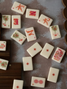 Set di Mahjong Americano Personalizzato Desert Rose, 160 Tessere <span class=keywords><strong>in</strong></span> Acrilico Inciso di Alta Qualità, Lussuoso Set Verde Heritage - Product Image 1