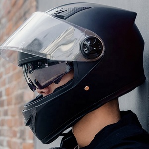 Mũ bảo hiểm xe máy fullface bền chắc, kính đôi, bán buôn - Product Image 6