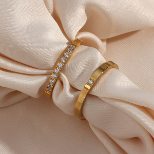 Un anillo fino de circón de oro de 18 quilates de acero inoxidable con un estilo de lujo ligero en la moda europea y americana Ins - Product Image 5