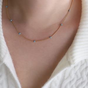 Collar Corto Hecho a Mano con Cuentas Redondas Esmaltadas, Cadena de Cuentas Azules, Chapado en Oro de 18k, Joyería de Acero Inoxidable Resistente al Deslustre - Product Image 4