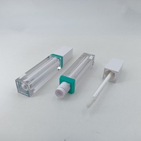 Quadratische Transparente Doppelwandige Lipgloss-Tube mit Weißem Deckel und Grünem Ring, Leere Kosmetik-Lipglaze-Flasche mit Individuellem Logo, Lippenöl-Verpackung