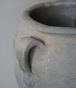 Pot de fleurs décoratif en terre cuite, pot en argile naturelle non vernie pour une utilisation en intérieur et en extérieur, idéal pour les fleurs, les herbes et les succulentes - Product Image 4