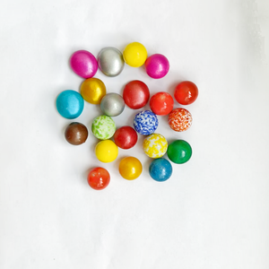 Perles <span class=keywords><strong>de</strong></span> verre et billes <span class=keywords><strong>de</strong></span> verre colorées, export direct usine, personnalisables en matière, artisanat et tailles, cristal transparent motif pétale, moucheté - Product Image 1
