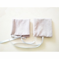 Velours pli collier boucle d'oreille bracelet sac de poche d'emballage avec ruban