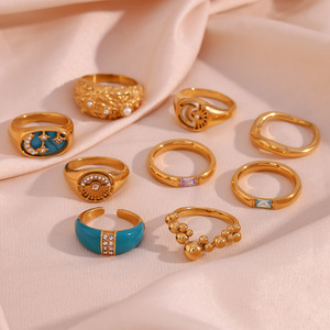 Moda europea y americana, diseño de nicho, combinación de anillo de acero de titanio retro, chapado en acero inoxidable con oro de 18 quilates, microincrustaciones - Product Image 4