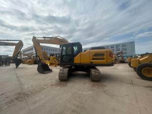 รถขุดขนาดกลางรุ่นใหม่ XE200GA คุ้มค่า ประหยัด พร้อมส่ง รถขุดตีนตะขาบ 20 ตัน - Product Image 3