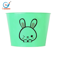 Pot de fleurs en métal suspendu en forme de lapin de Pâques, revêtement poudré, 1,2 gallon