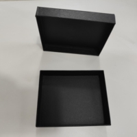 Boîte cadeau de luxe réutilisable à design personnalisé, en carton rigide 2 pièces, avec couvercle amovible, finition mate, gaufrage et base et colle faits main
