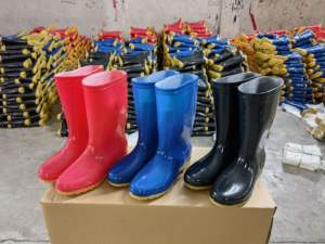 جديد الساخن بيع الدافئة لينة احذية المطر الفراء سريعة تجفيف البلاستيك احذية المطر التمويه احذية المطر - Product Image 6