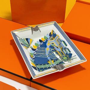 Cendrier en céramique créatif en gros, ensembles cadeaux, style américain moderne, décoration intérieure, divers designs, cendrier écologique - Product Image 1