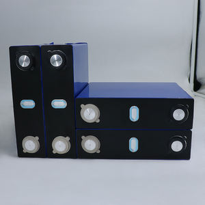 HHPOWER Wiederaufladbare LFP Akku CATL Prismatische CALB 3,2V 135Ah Lithium-Ionen Elektro-Dreirad Batteriezellen LiFePO4 Akku 4500 - Product Image 6