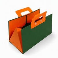 Boîte cadeau triangulaire personnalisée en papier, pliable, en carton rigide, pour emballage alimentaire, avec poignée, en papier spécial laminé