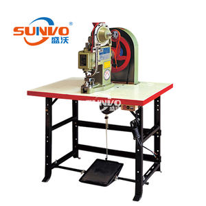 Machine de rivetage de <span class=keywords><strong>tige</strong></span> automatique Machine de fabrication d'oeillet en métal Machine de fabrication d'oeillet de rivetage de poinçonnage de <span class=keywords><strong>tige</strong></span> de chaussures en <span class=keywords><strong>cuir</strong></span> - Product Image 2