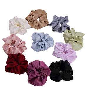 Bán Buôn Satin Vải Scrunchies Lớn Mượt Tóc Quan Hệ Tóc Phụ Kiện Cho Phụ Nữ Cô Gái Tóc Đàn Hồi Đuôi Ngựa Scrunchy - Product Image 2