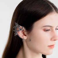 Boucles d'oreilles manchette féeriques en forme de fleur romantique faites à la main avec perles de cristal pour femmes, idéales pour Halloween et le cosplay, vente en gros