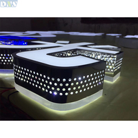Enseigne de devanture électronique en acrylique LED avec lettres en relief pour entreprises et éclairage latéral de façade de magasin