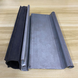 Promotion <span class=keywords><strong>Prix</strong></span> Usine : Extrémité de lamelle avec bande de caoutchouc anti-poussière pour bas de rideau de volet roulant - Product Image 1