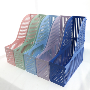 Estante de almacenamiento de documentos vertical acrílico, estuche de almacenamiento de archivos de papelería de trabajo doméstico de <span class=keywords><strong>PVC</strong></span> con patrón de carpeta A4 para uso de oficina - Product Image 3