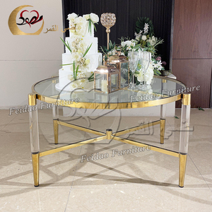 Table basse ronde en acrylique transparent de conception contemporaine avec cadre doré luxueux, romantique et élégant pour le salon - Product Image 6