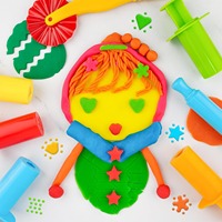 Panwenbo Ensemble de 12 outils de jeu en plastique pour la pâte à modeler avec 5 extrudeuses, ciseaux, rouleaux, rouleaux à pâtisserie, emporte-pièces pour enfants de 3 ans et plus