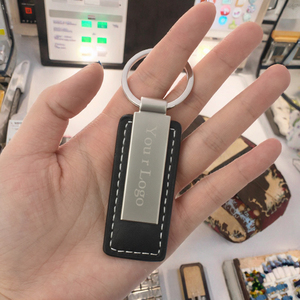 Nhà Máy Bán buôn PU da <span class=keywords><strong>Keychain</strong></span> với biểu tượng cá nhân sang trọng phụ kiện Keyring cho xe Thương hiệu quà tặng khuyến mãi - Product Image 3