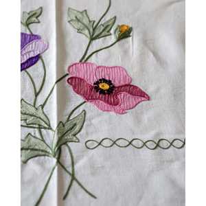 Mantel de Lino Estilo Europeo Cinzia Brescia, Bordado con Flores de Repolho, Diseño Simple a Rayas, Incluye 12 Servilletas, para Bodas y Hoteles - Product Image 1