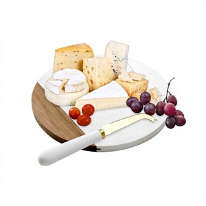 Tabla de Quesos de Diseño Fantástico en Mármol Blanco y Madera con Utensilios de Cocina de Calidad Superior - Product Image 1
