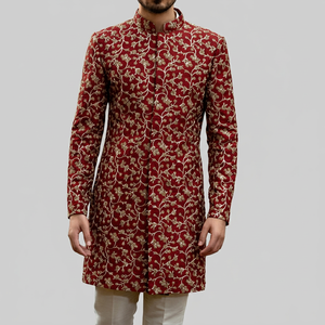 Conjunto de Lehenga Choli Indio-Pakistaní Color Granate con Pantalones Sherwani y Bordado Intenso - Product Image 3