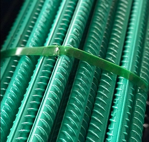 אפוקסי מצופה Rebars מלח מים קורוזיה התנגדות נגד קורוזיה ירוק צבוע אפוקסי פלדה rebars