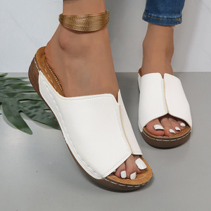 Comfortable One-Step Fashion Slippers for Ladies New Fish Mouth Large Slope Heel Platform Simple Lightweight <b>Sandals</b> for Women - Product Image 4