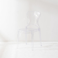 Vente en gros de meubles de salle à manger, chaise minimaliste moderne en plastique polycarbonate avec ouverture et trou en acrylique