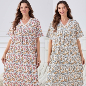 Summer <strong>Pyjamas</strong> Women's V-Neck Lace Loose Short-Sleeved Skin-Relaxed Pajamas Lighted Floral <strong>One</strong> Meter Three-Length Dress - Product Image 3