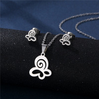 Vente en gros de colliers à breloques classiques en acier inoxydable, ensemble de colliers à breloques géométriques simples, design d'amour lisse, deux pièces, cadeau d'anniversaire