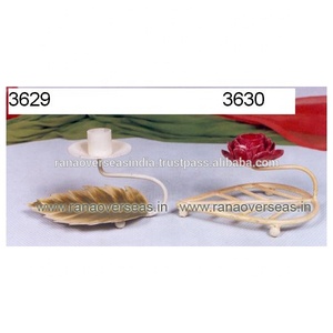 Bougeoirs en aluminium faits main élégants décoratifs pour l'anniversaire de mariage et Noël de Diwali - Product Image 2