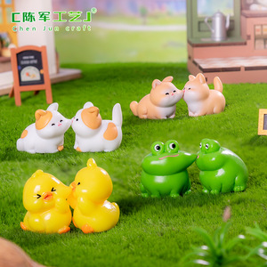 Buena calidad Chunjun paisaje lindo beso cara pequeño Animal bebé casa Diy Decoración Accesorios Mini escritorio coche adornos - Product Image 2