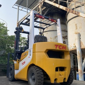 Chariot élévateur diesel d'occasion TCM 2,5 tonnes 4000 kg en bon état avec moteur, boîte de vitesses et pompe – Stock Shanghai - Product Image 6